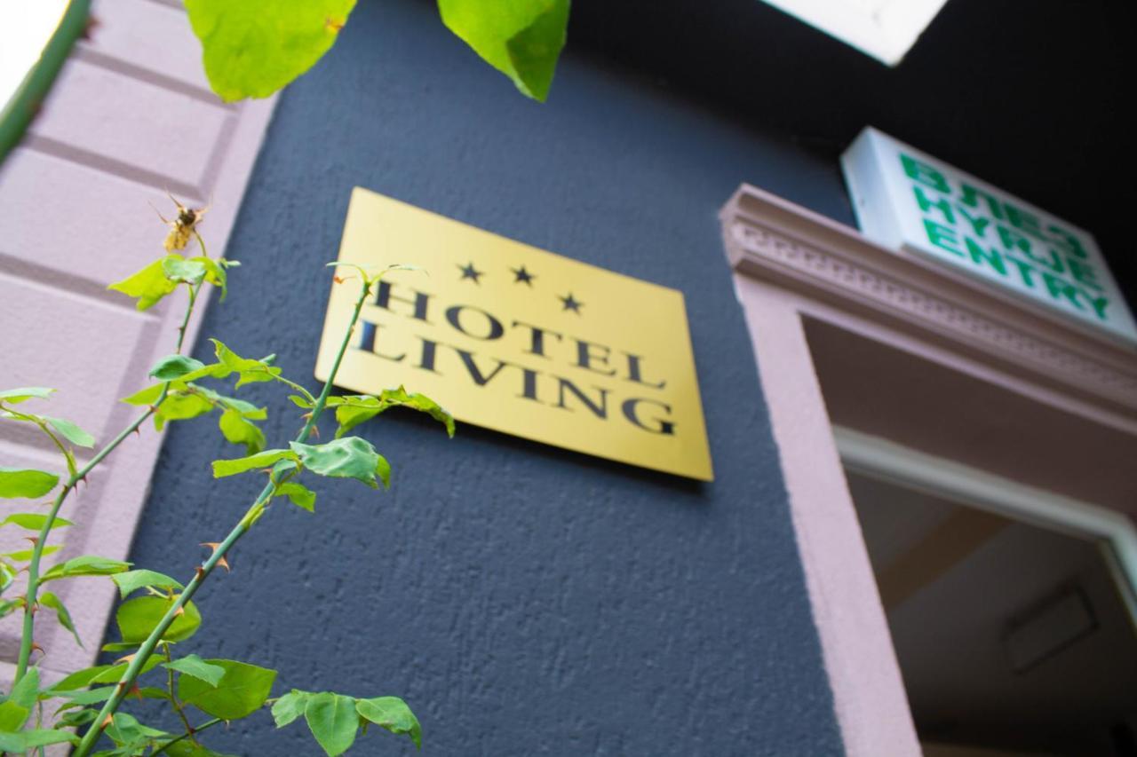 Hotel Living Suto Orizari Eksteriør billede